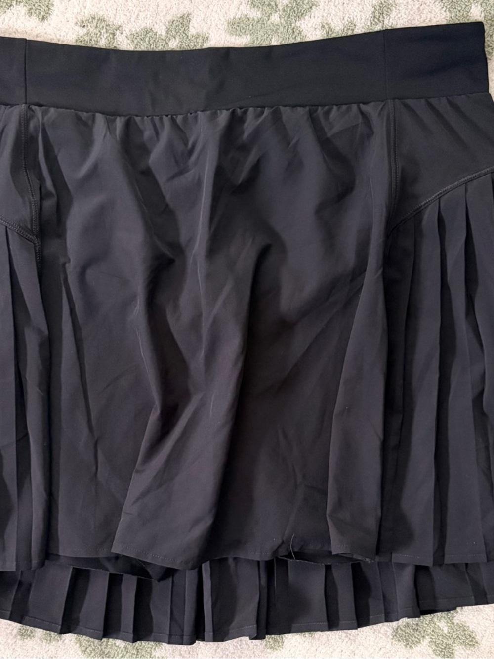 SPANX Black Pleated Athletic Skort with Elastic Waistband